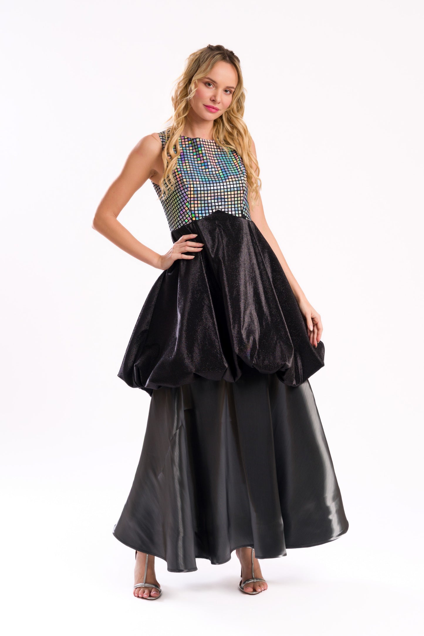 Slevlees maxi dress with two different bottoms