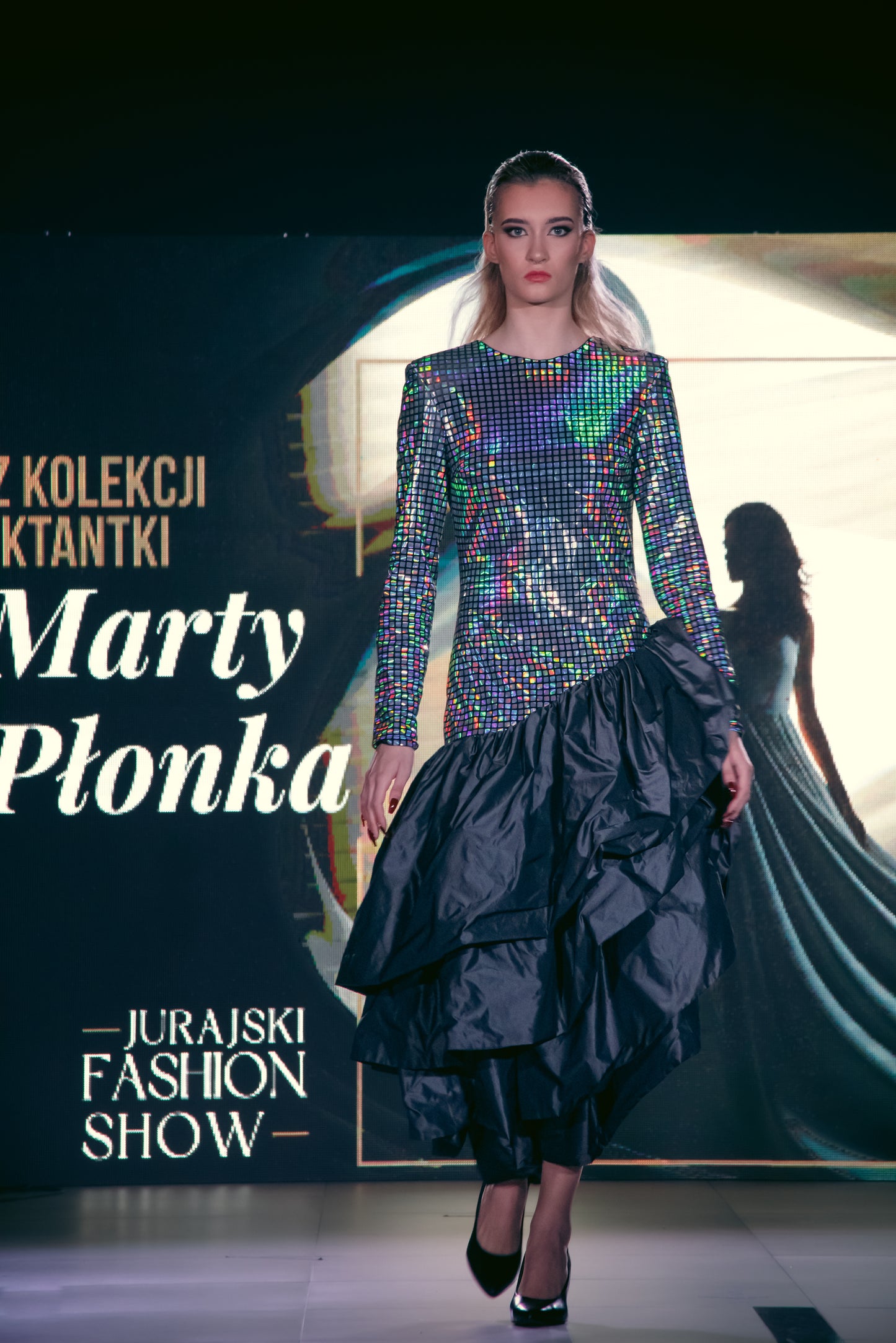 Sequined dress with ruffles